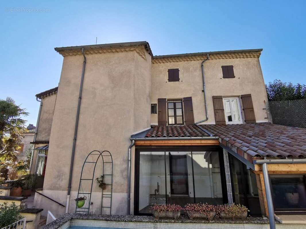   - Appartement à AUBENAS