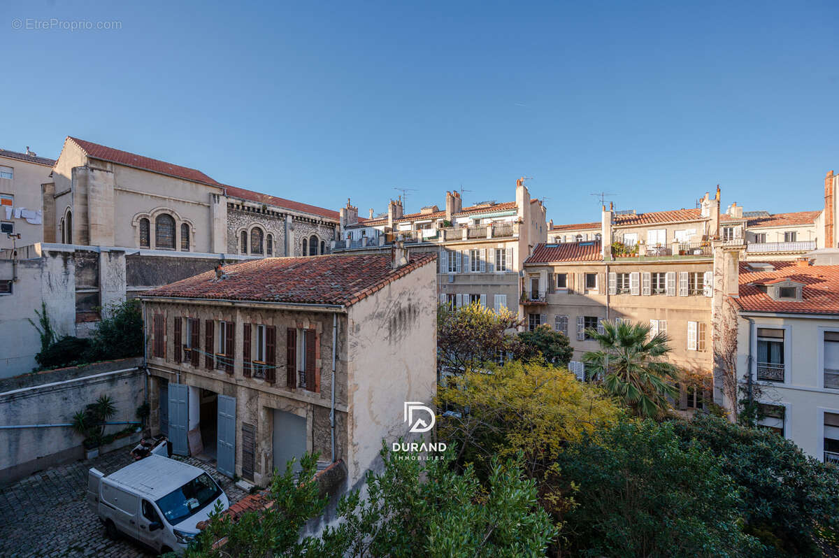 Appartement à MARSEILLE-6E