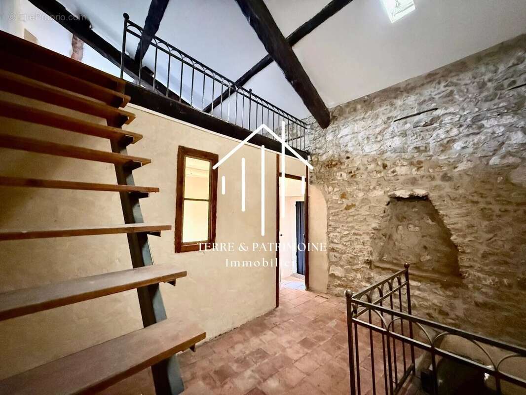 Maison à VALLON-PONT-D'ARC