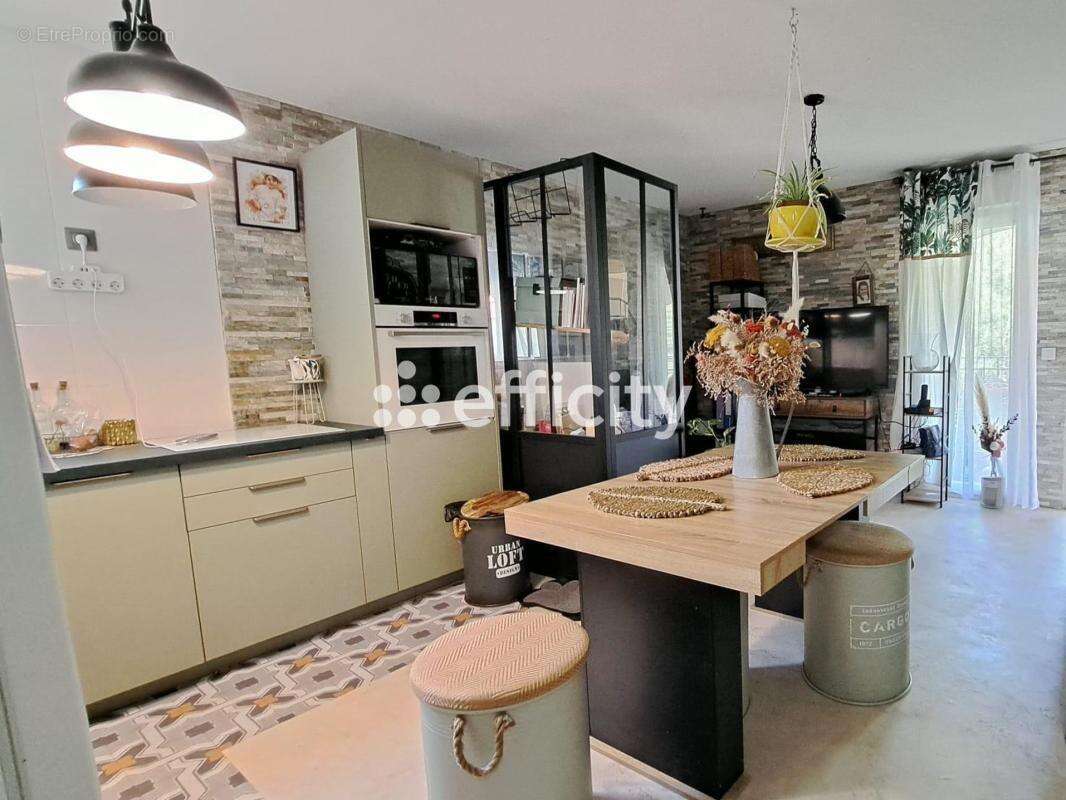 Appartement à L'ILE-ROUSSE