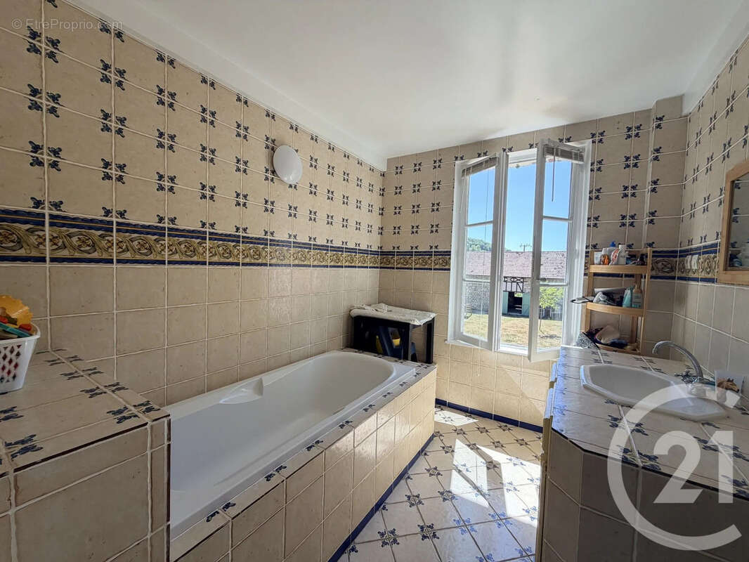 Maison 175 m² à Vernon  - photo 11