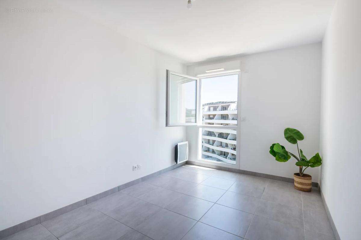Appartement à MARSEILLE-9E