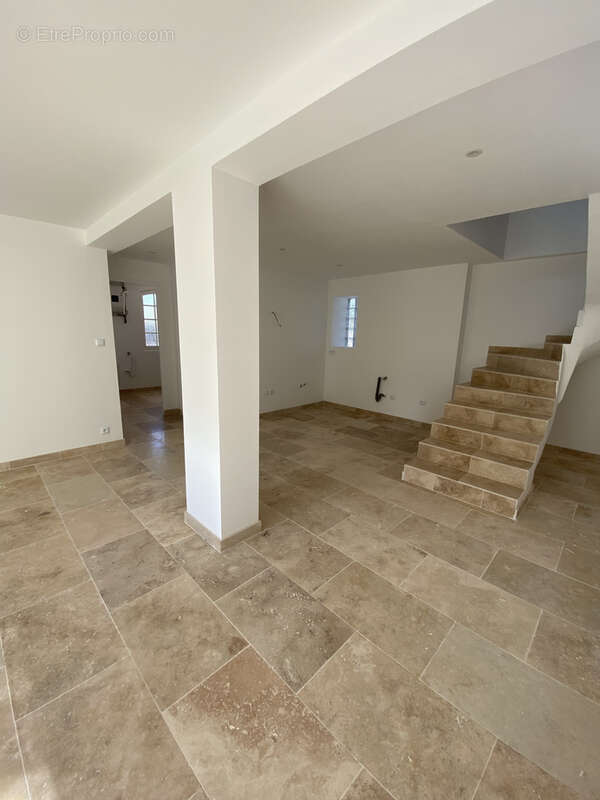 Maison à NANS-LES-PINS