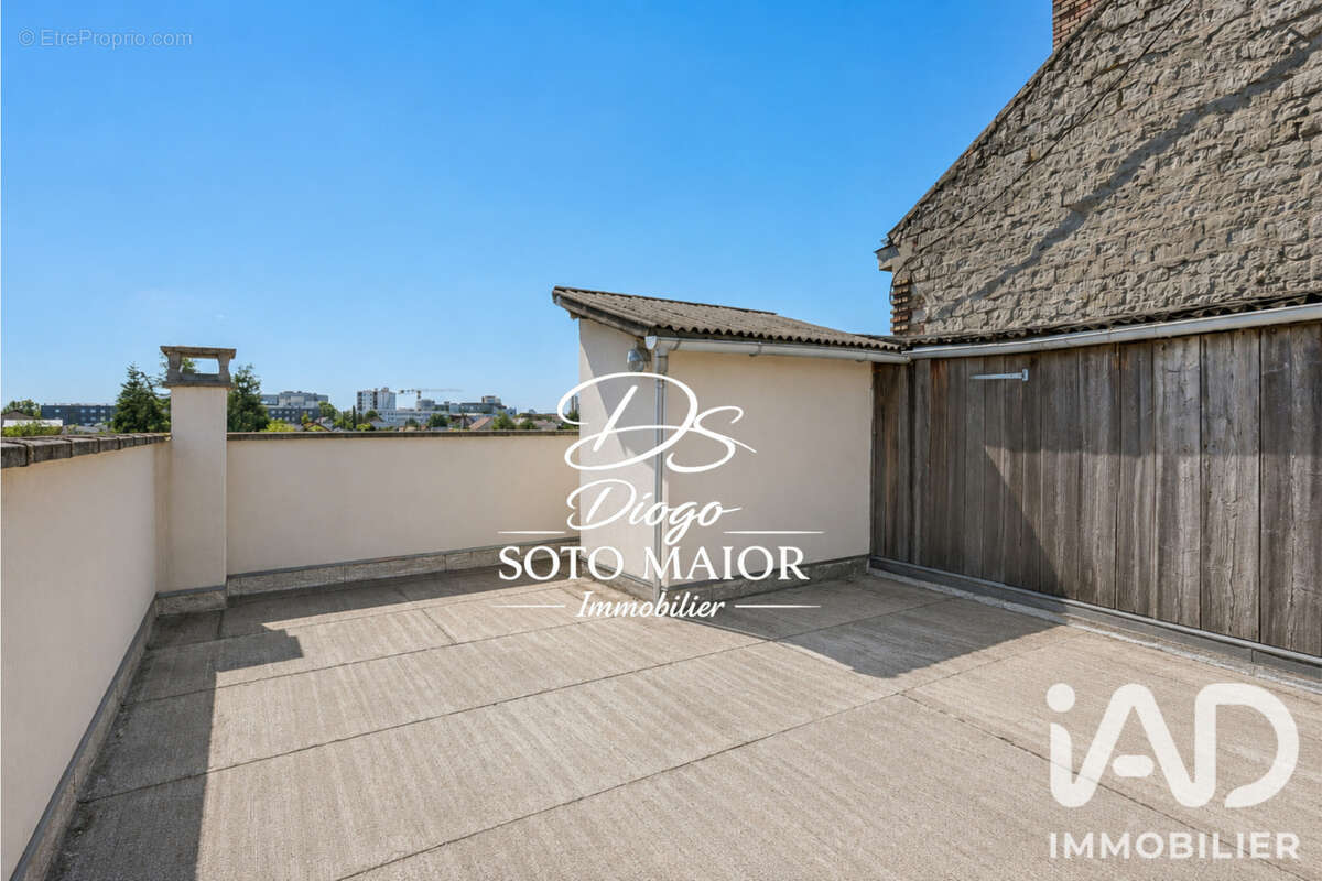 Maison 153 m² à Vitry-Sur-Seine  - photo 2