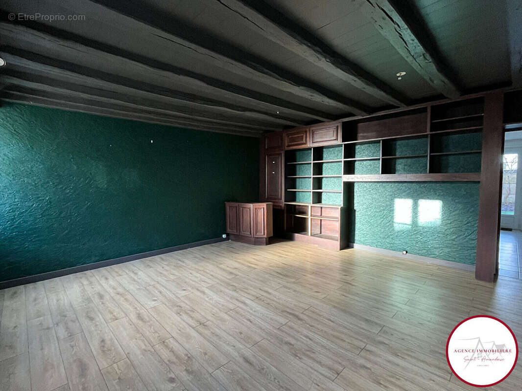 Maison à SAINT-AMAND-MONTROND