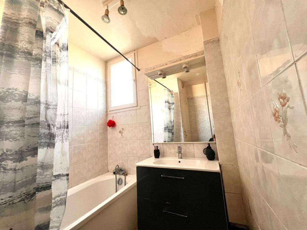 Appartement à MARSEILLE-15E