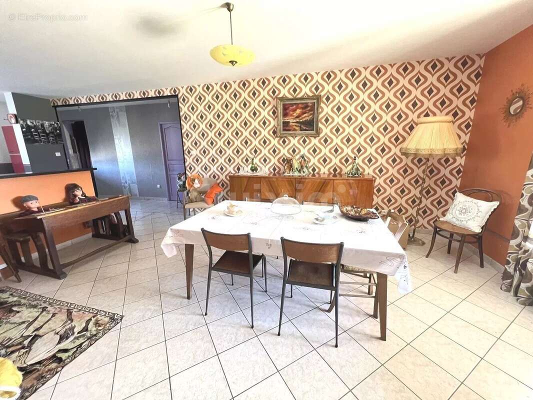 Maison à LONS-LE-SAUNIER