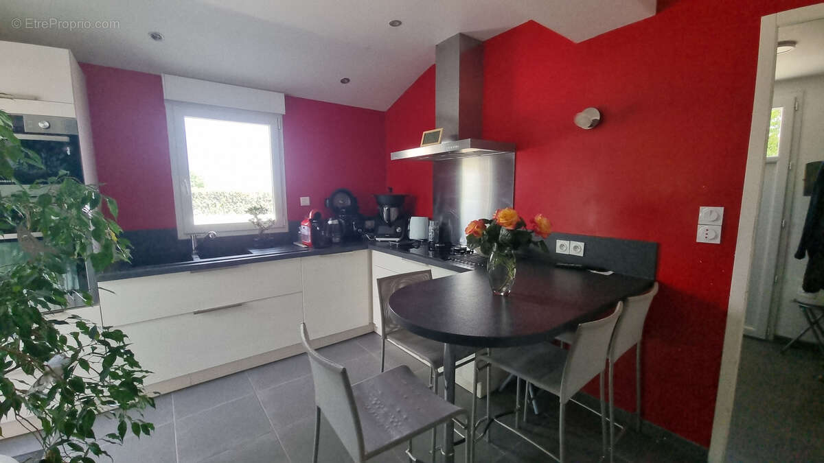 Maison à LA POUEZE