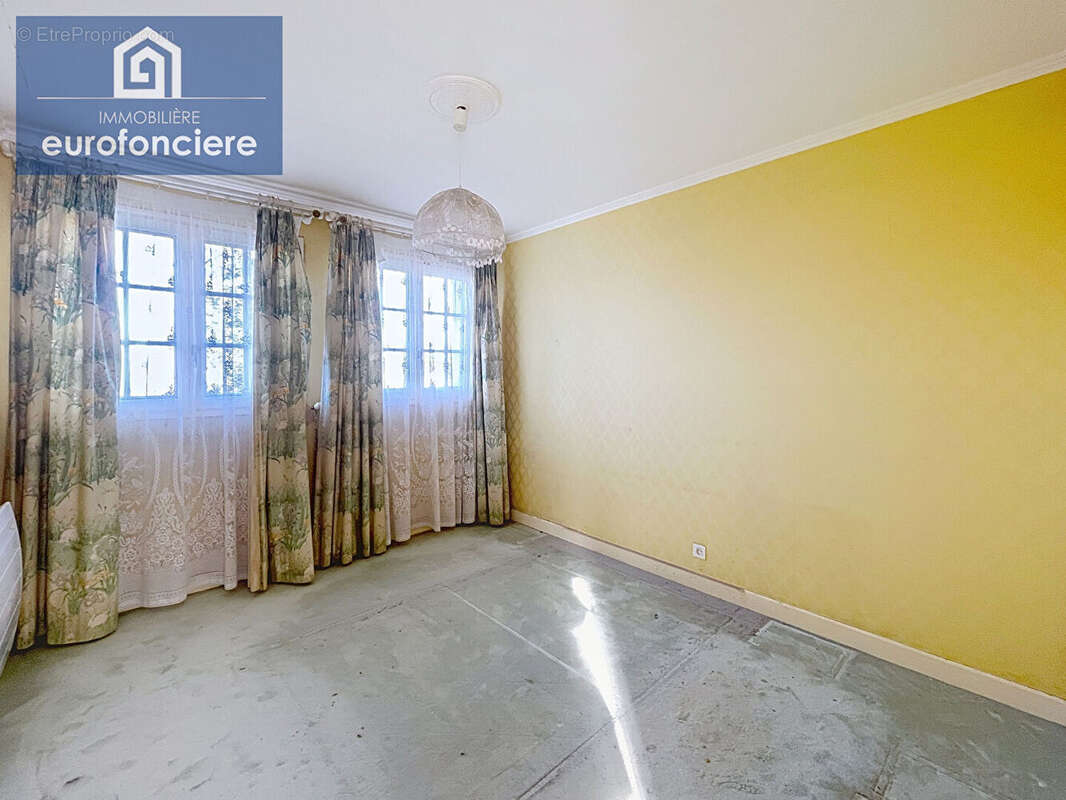 Maison à ROSIERES-PRES-TROYES