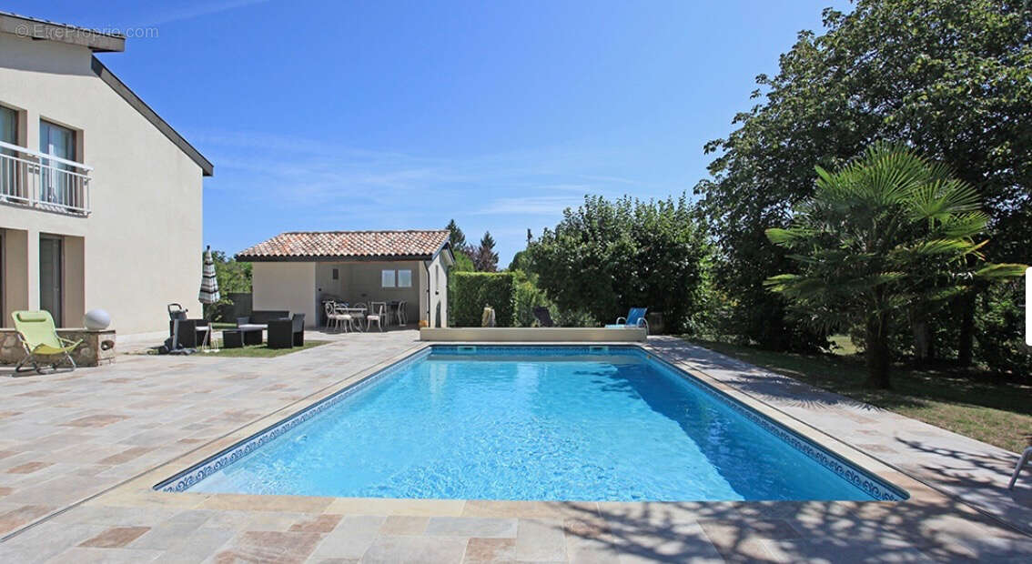 Maison à LAROQUE-TIMBAUT
