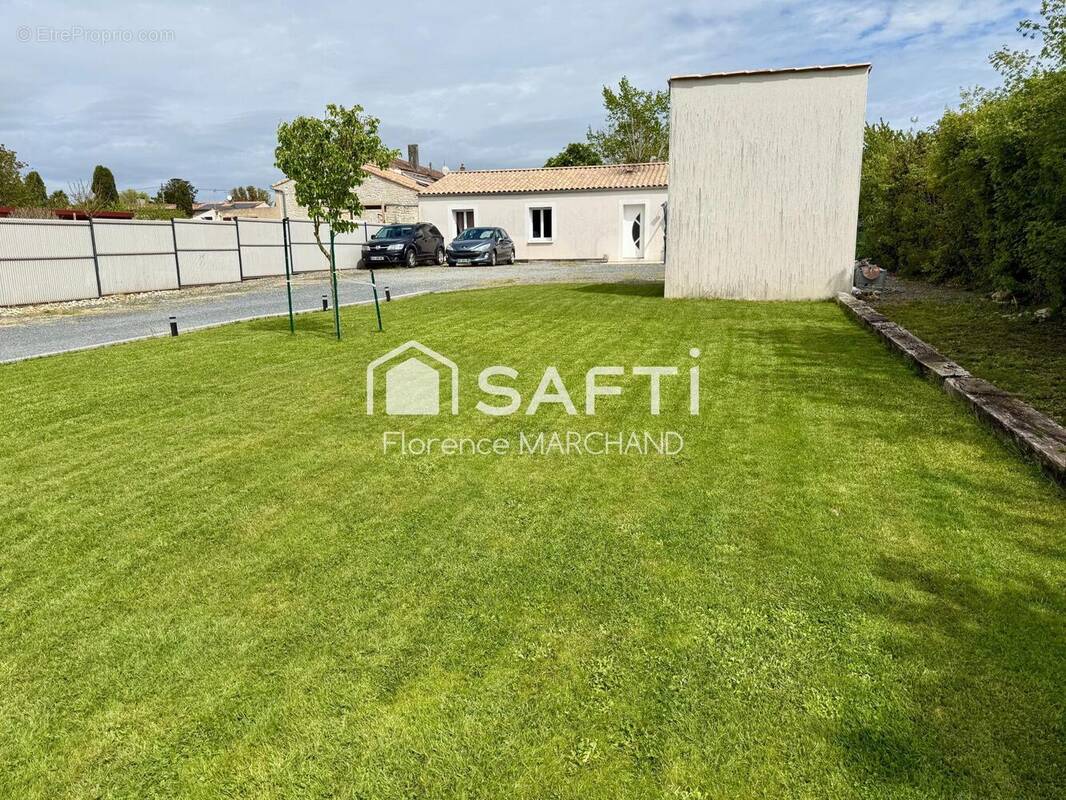 Photo 1 - Maison à BENON