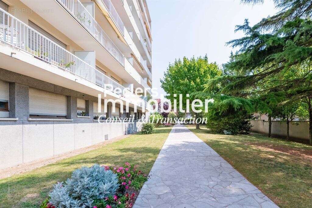 Appartement à RUEIL-MALMAISON