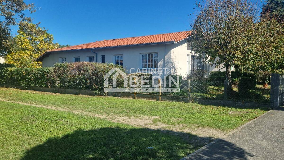 Maison à BLANQUEFORT