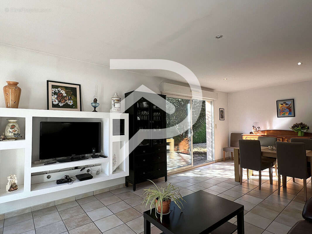 Maison à SAINT-DENIS-DE-PILE