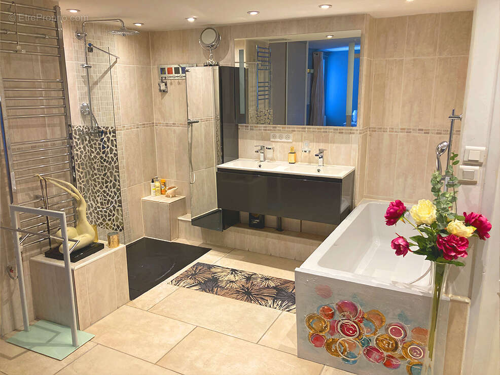 Maison à CHATEAUNEUF-DU-RHONE