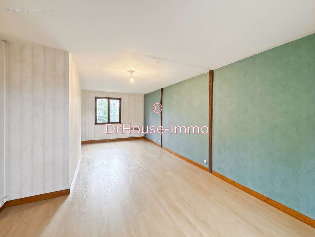 Maison à FRESNAY-SUR-SARTHE