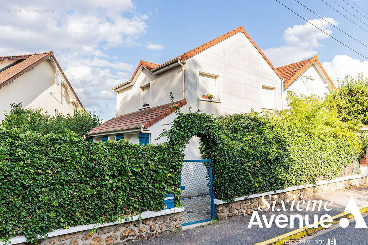 Maison à RIS-ORANGIS