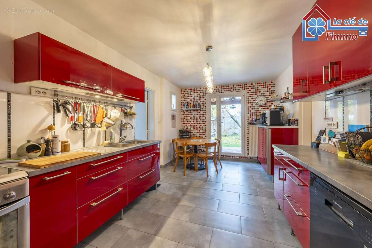 Maison à MOISSY-CRAMAYEL