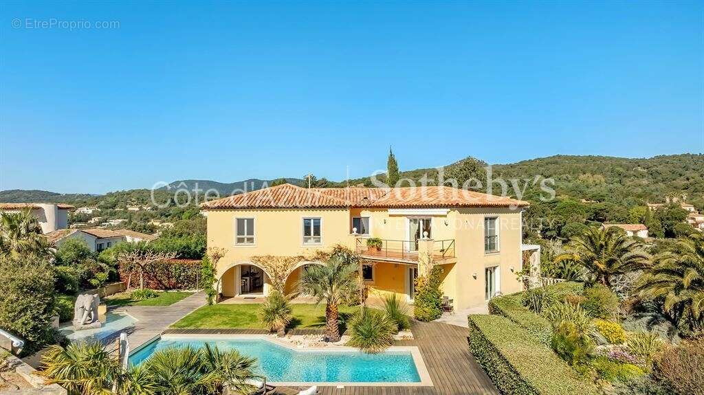 Exclusivité : Villa vue mer avec piscine - Golfe de Saint-Tropez - photo 18