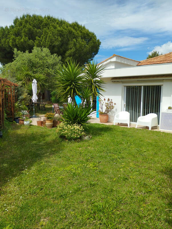 Maison à HYERES