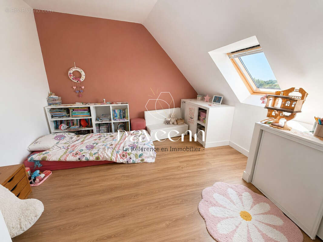 Maison 118 m² à Brandivy  - photo 4