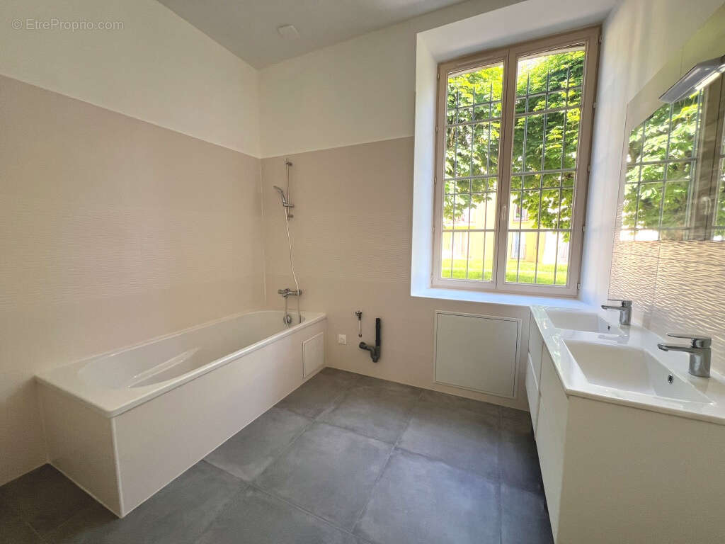 Appartement à SENS