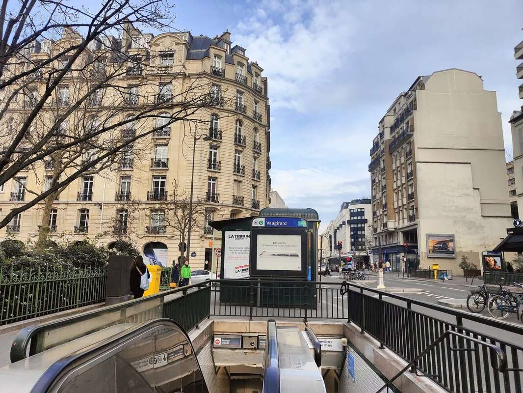 Appartement à PARIS-15E