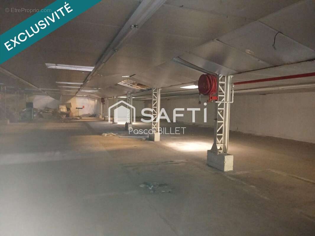 Photo 7 - Commerce à FREVENT