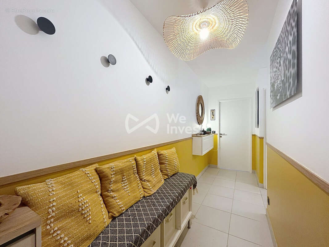 Appartement à MAUGUIO