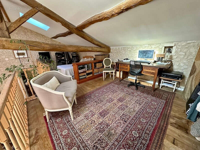 Maison à BOUTEILLES-SAINT-SEBASTIEN