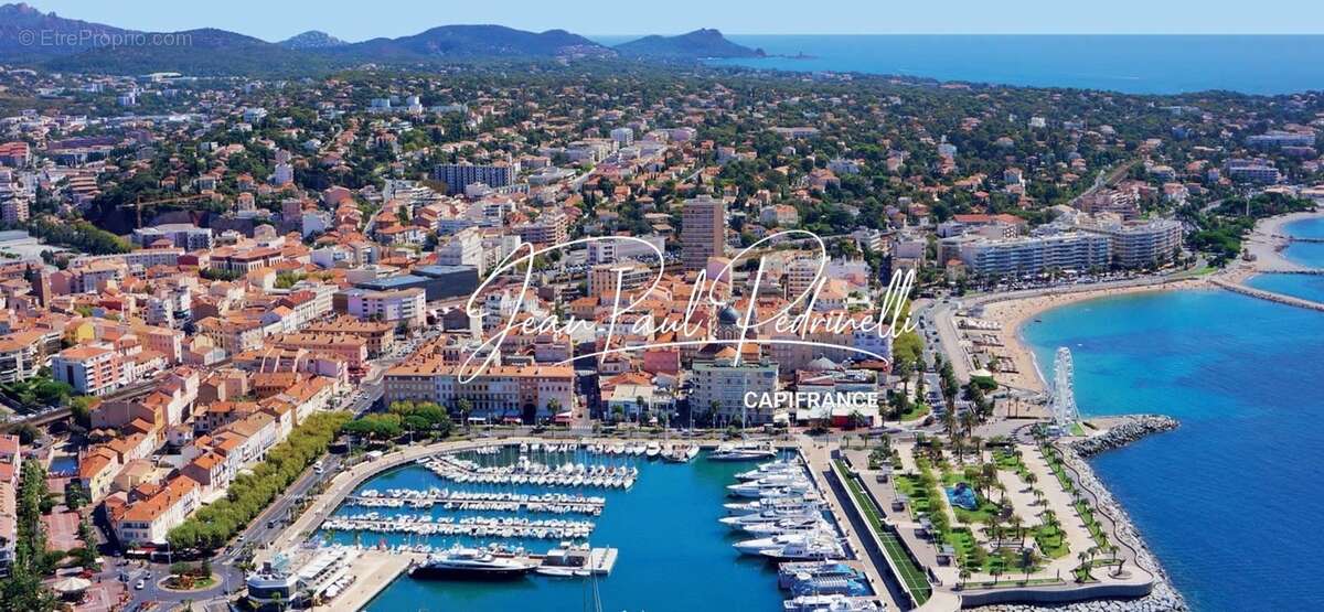 SAINT-RAPHAËL, Duplex 3 pièces 59 m² total,  meublé et équipé,  parking privatif et climatisation - DPE C - photo 4