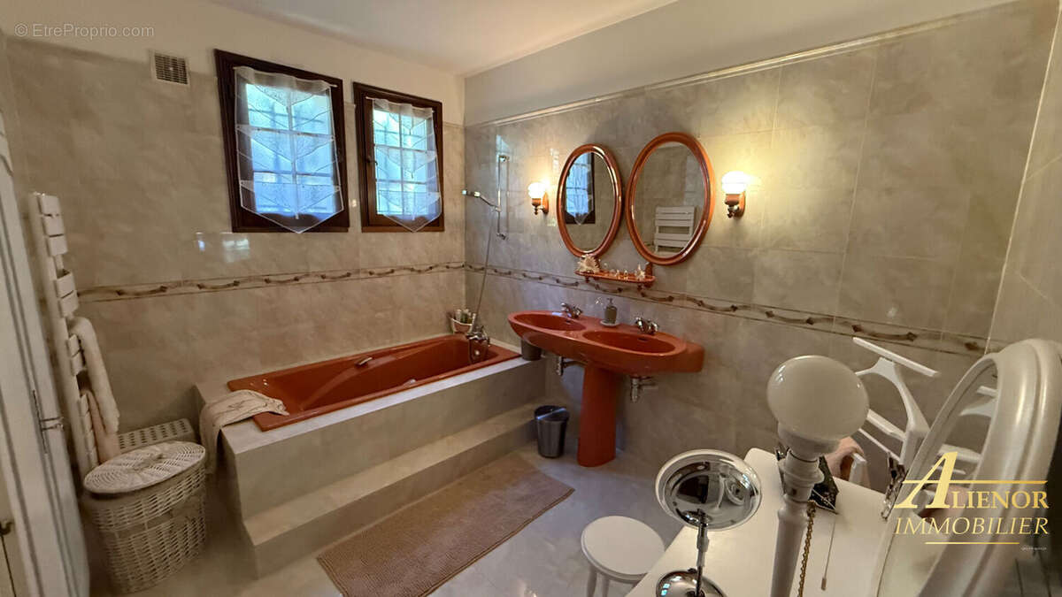 Maison à CHANCELADE