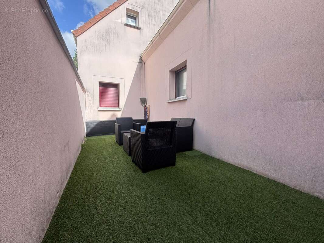 Maison à SAINTRY-SUR-SEINE