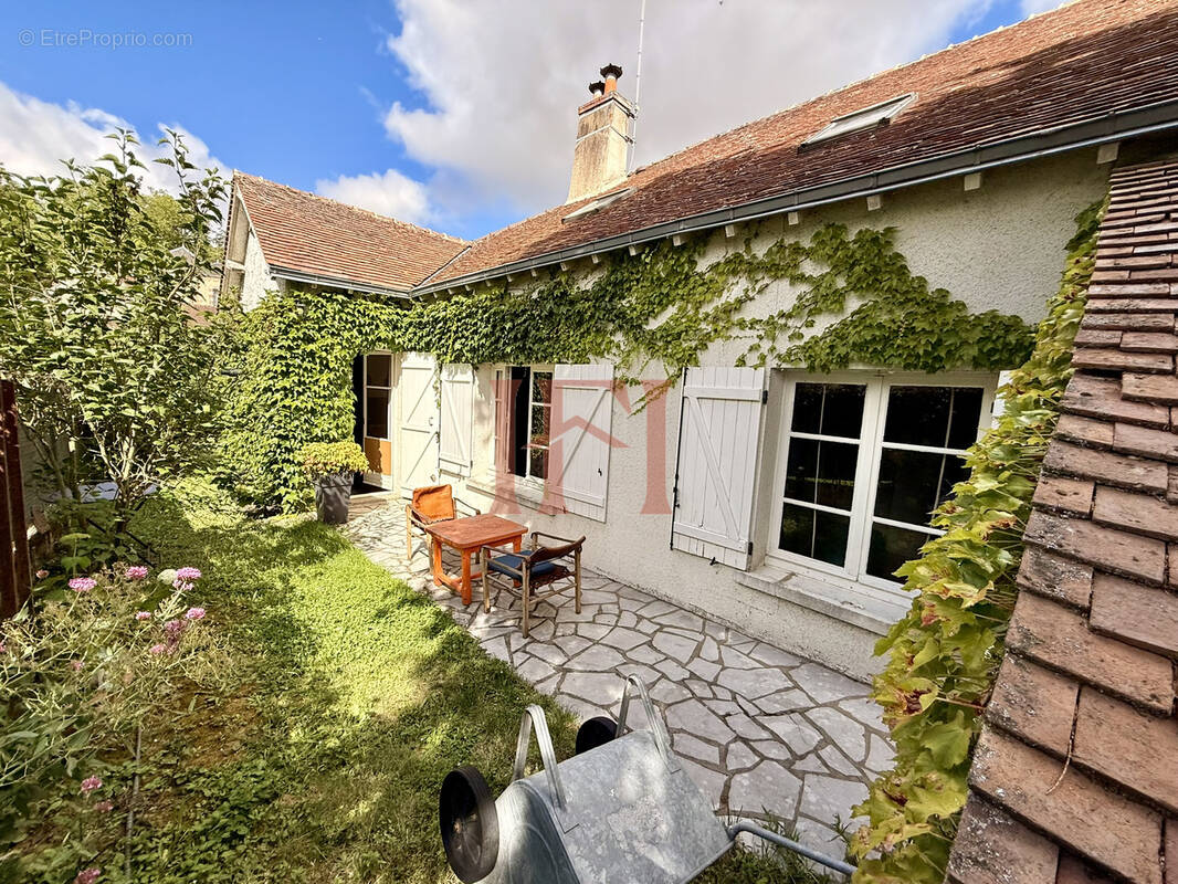 Maison à CLOYES-SUR-LE-LOIR