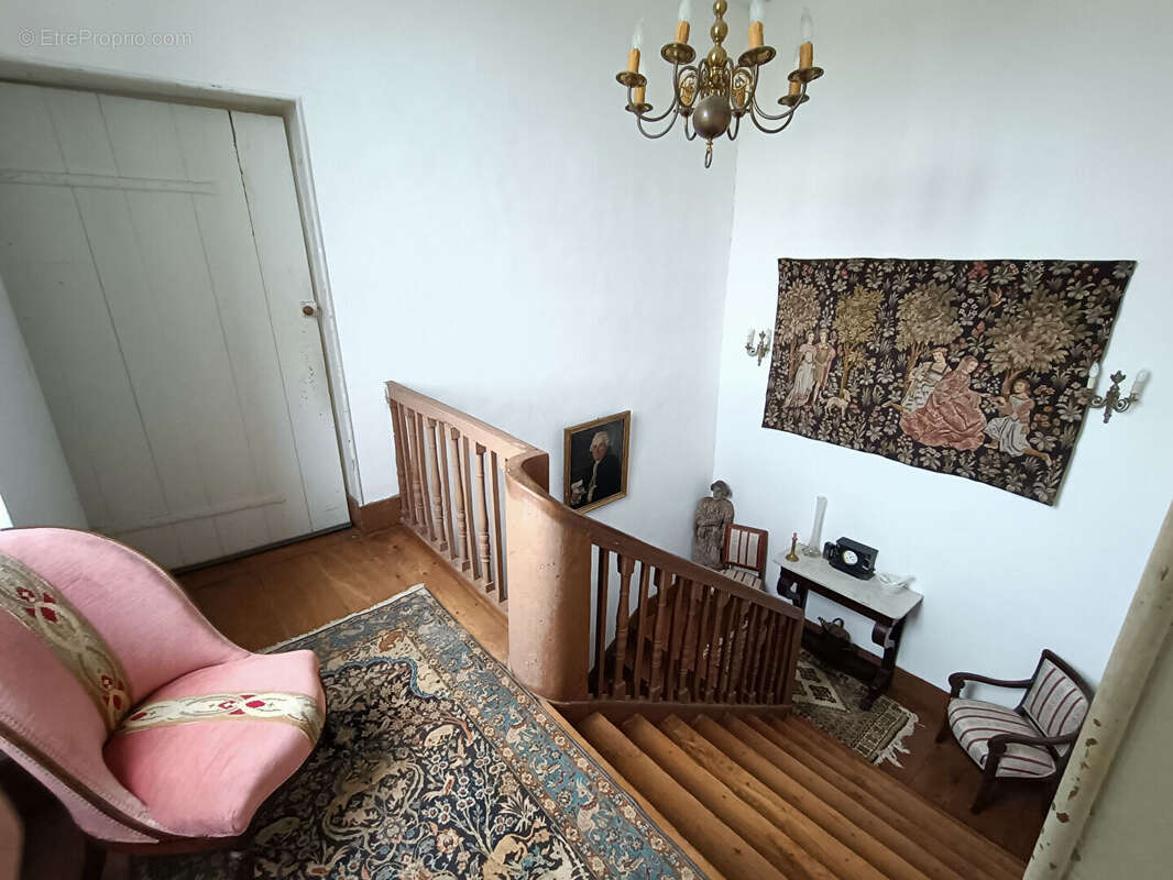 Maison à SAINT-GERMAIN-DE-MARENCENNES