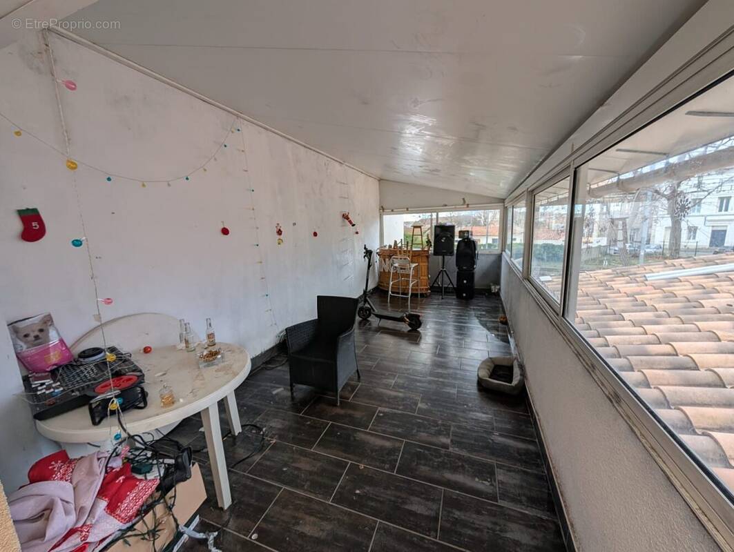 Appartement à LEZIGNAN-CORBIERES