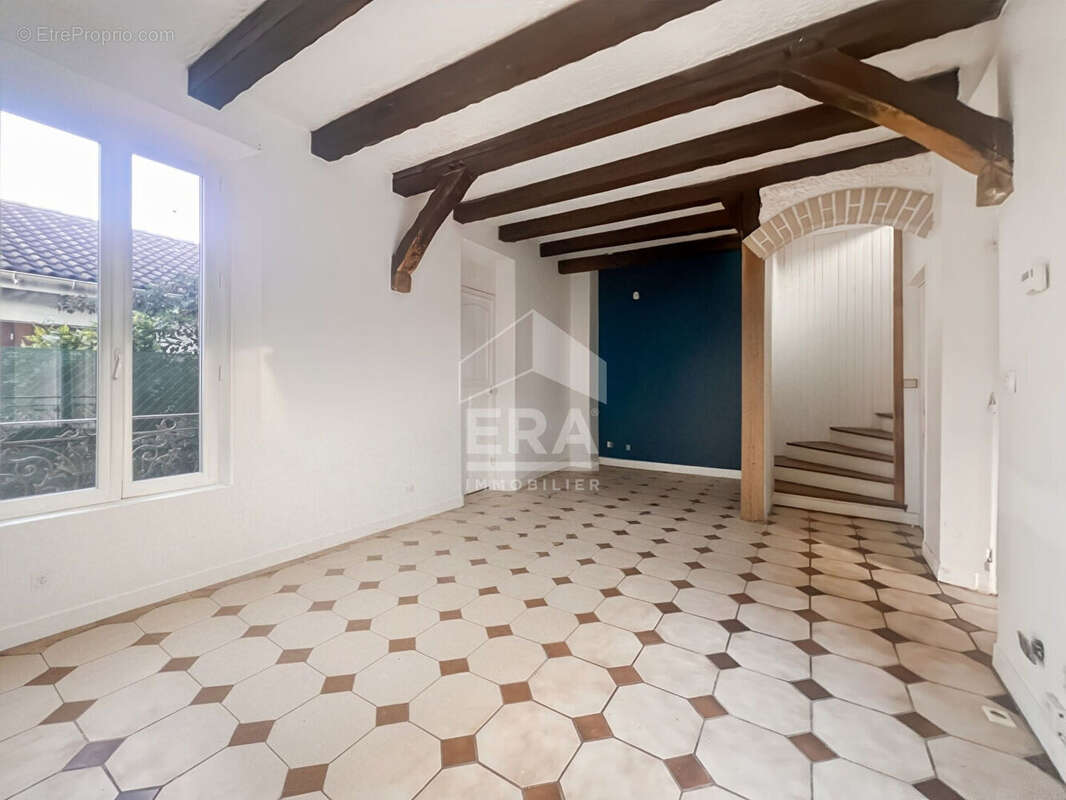 Maison à DAMMARIE-LES-LYS