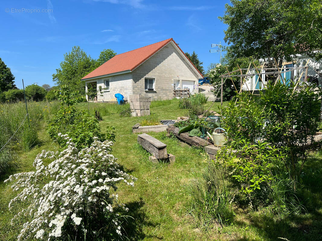 Maison à SANCEY-LE-GRAND