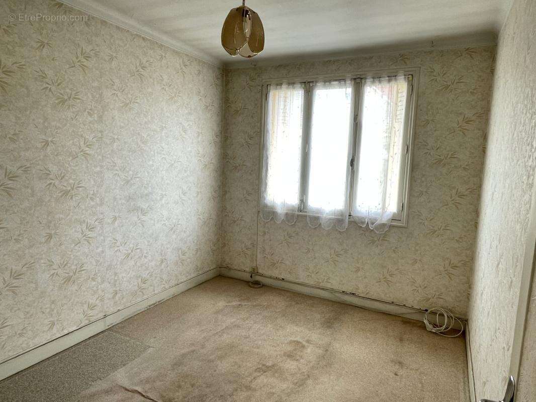 Jolie maison à rénover près de l'école Otzar Hatorah - photo 7