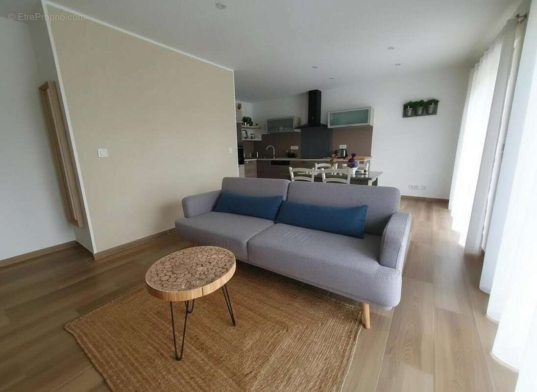 Photo 3 - Appartement à SANTA-LUCIA-DI-MORIANI