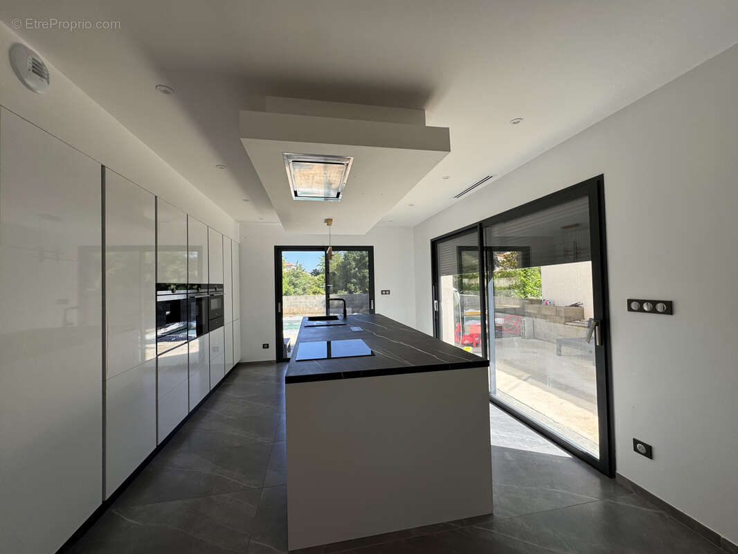Maison à MAUVES