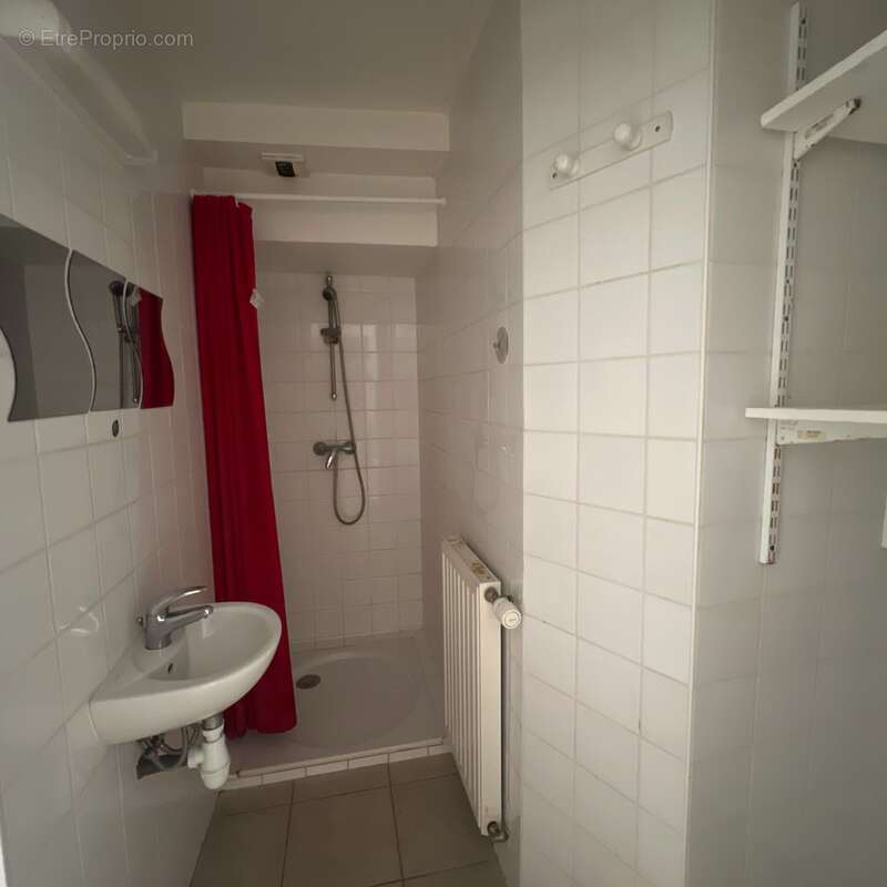 Appartement à CHATEAUNEUF-DU-FAOU