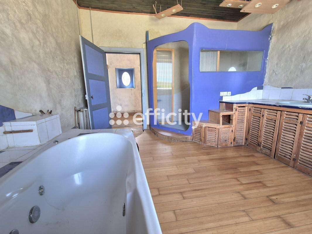 Maison 205 m² à Nonant  - photo 18