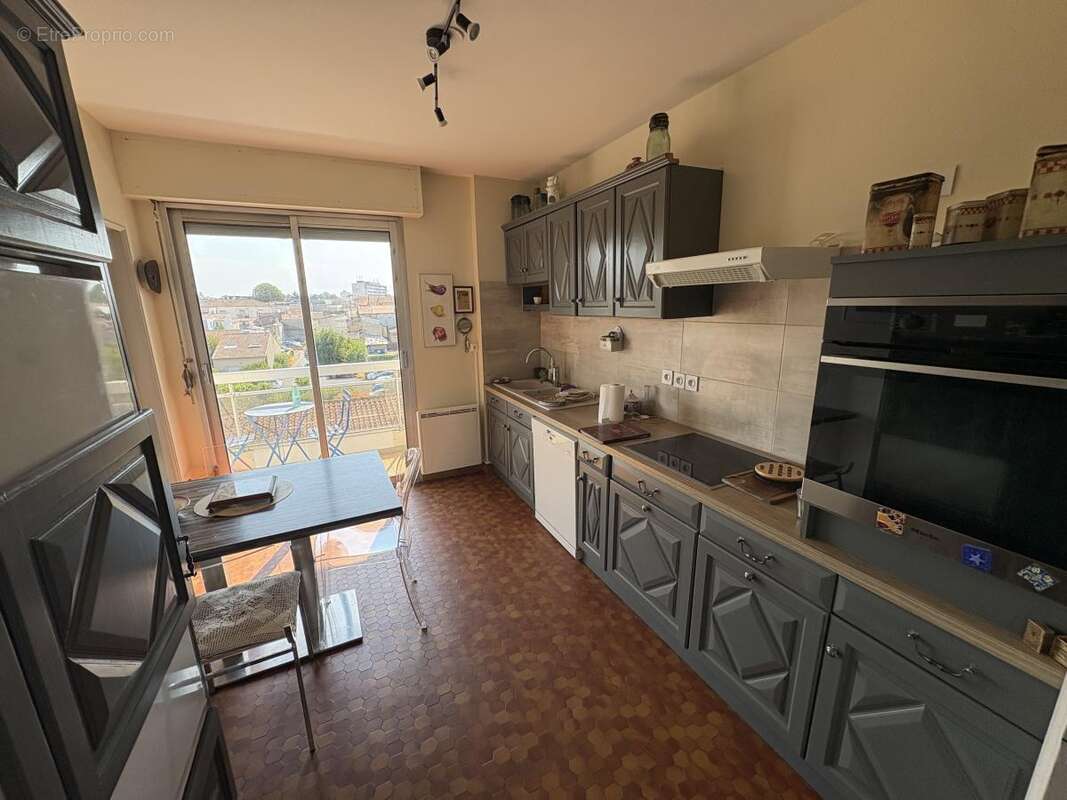 Appartement 82 m² à Niort  - photo 4