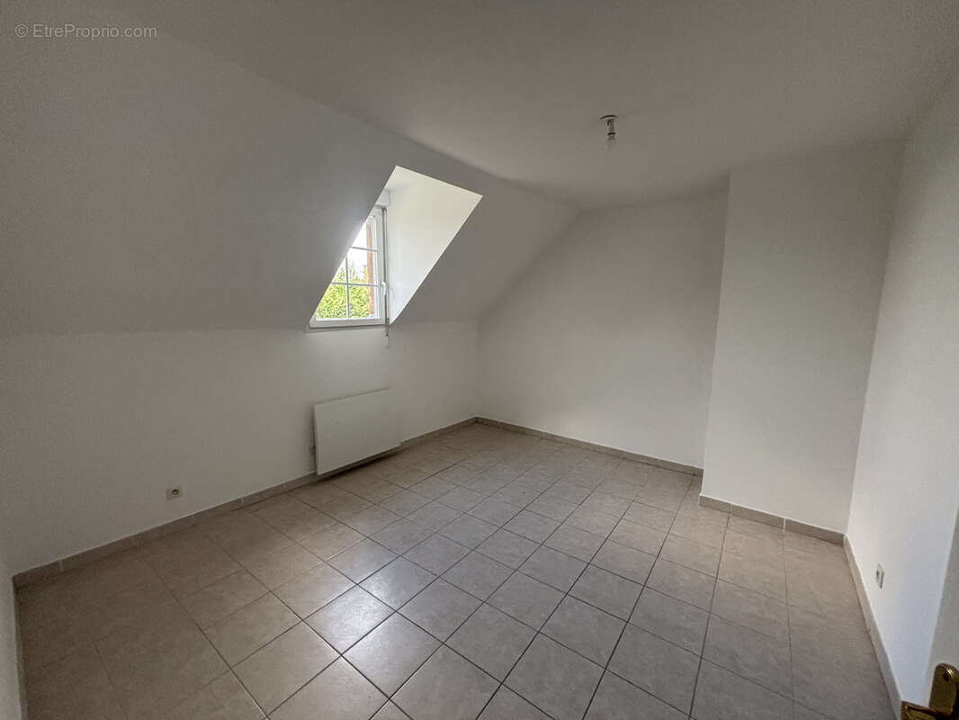 Maison à MORTEFONTAINE