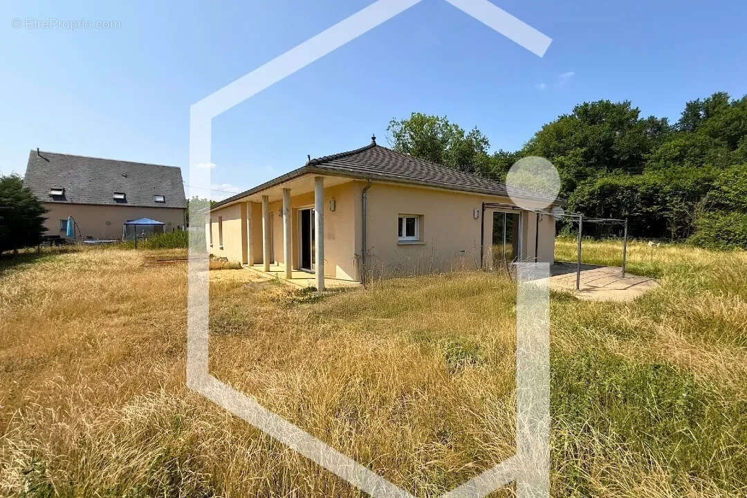 Maison à VARENNES-VAUZELLES