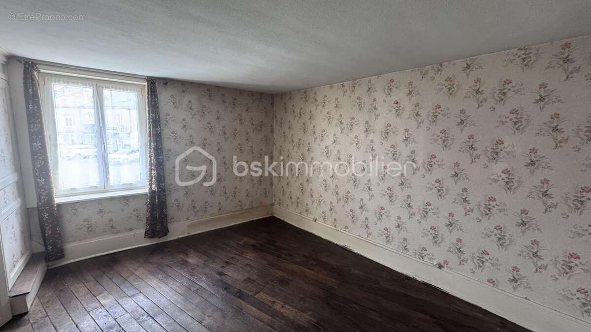 Maison a renover - photo 7