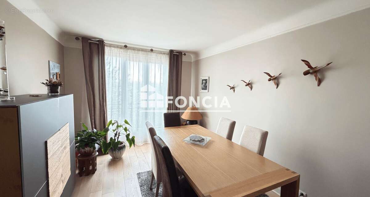 Maison à NANTERRE