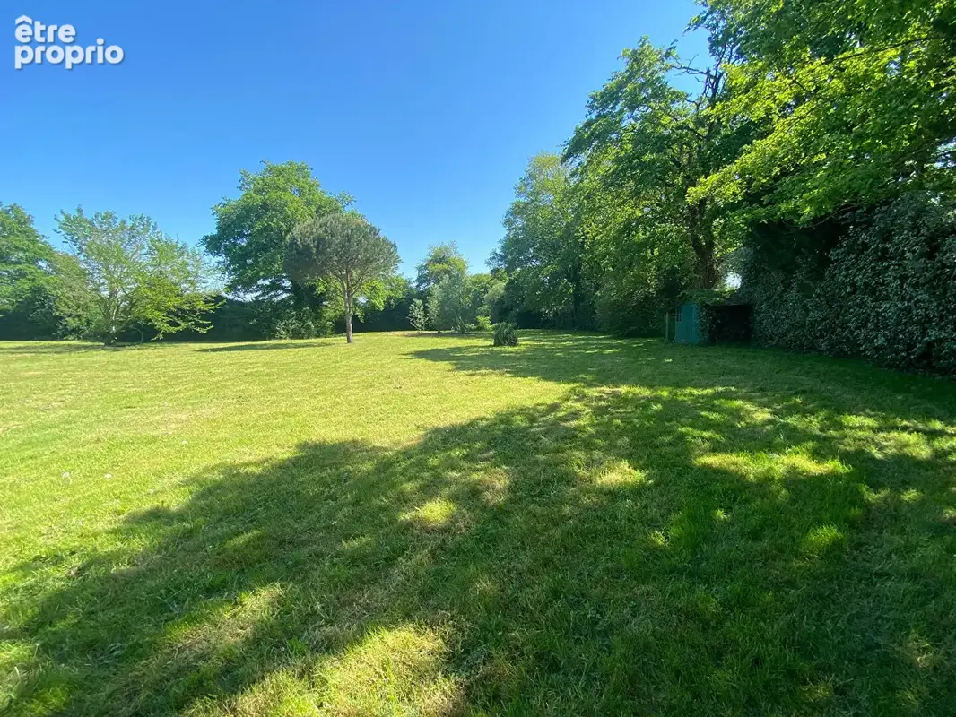 Longère en pierre - Calme et nature . 5 chambres sur un terrain de  3615 m² à Grandchamp-des-Fontaines - photo 9