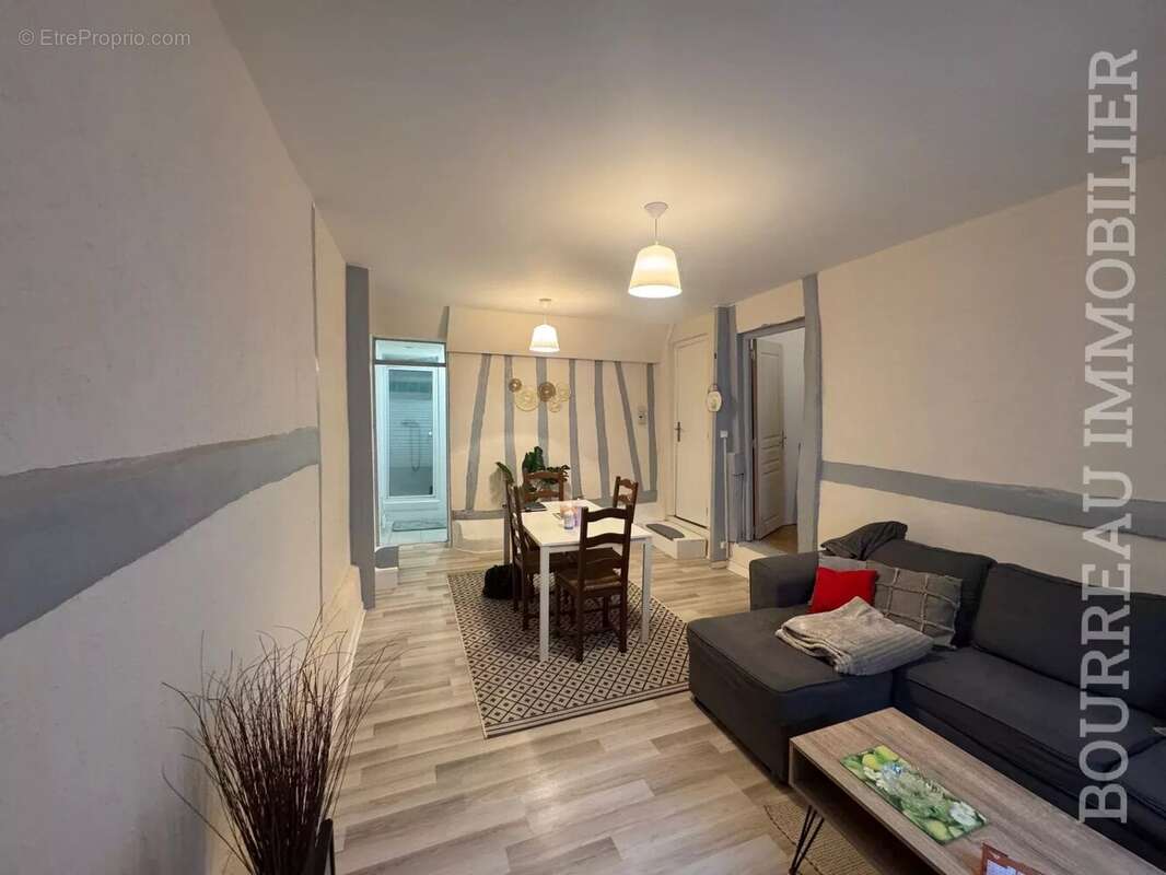 Appartement à JOIGNY